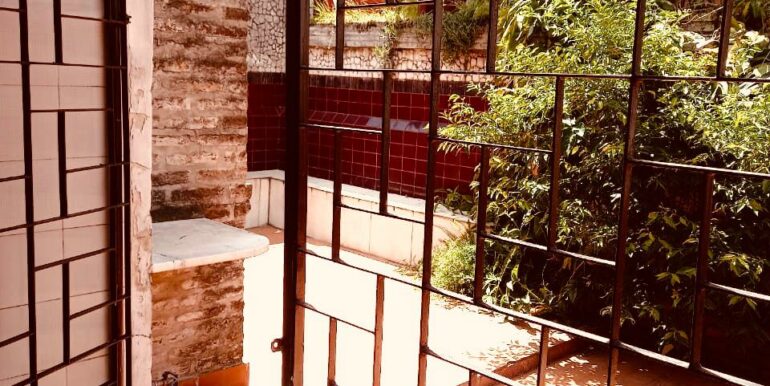 debb5527-eb5a-40dc-9d0d-b0bc55c3dfb2