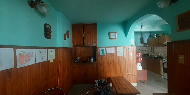 520eb9c3-7ac5-4843-bff0-e14a035dd555