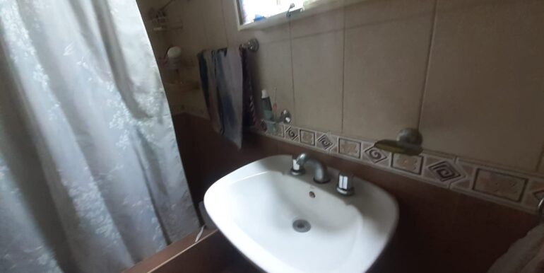 5887d651-5d9d-4f75-8932-ec17ea5c996e