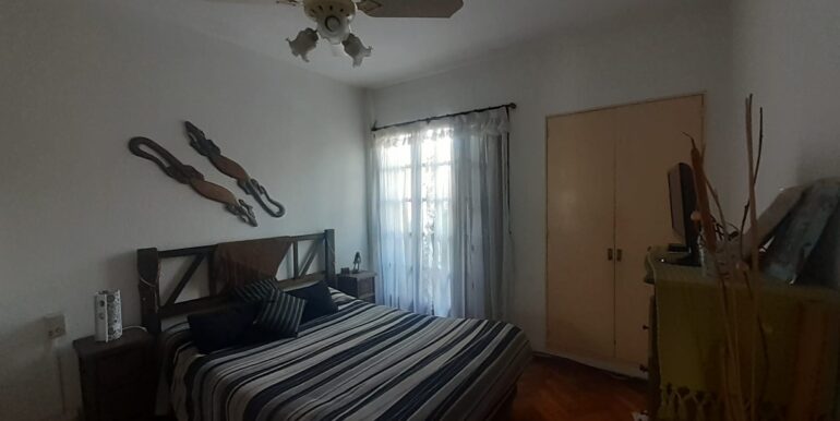 8cb8017a-3e71-4761-94b7-09e90bf778a3