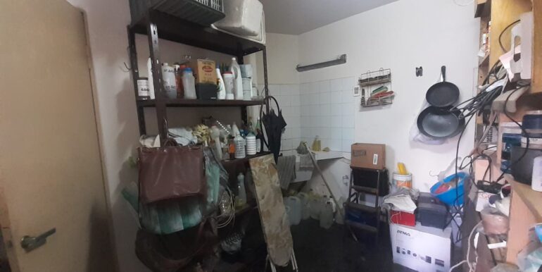 a516f362-a7c3-499f-be07-6f8b95478123