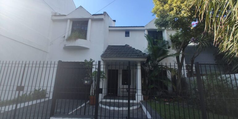 d2fdf0adf7a9333e97ed7bc8cc1176ab